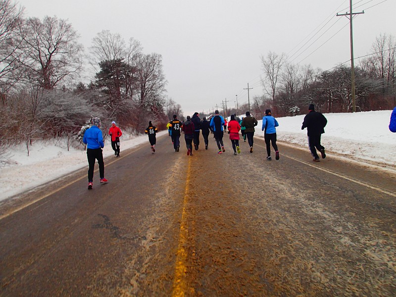 2014 Super 5K 021.JPG - 2014 Super 5K in Novi Michigan. 20 degrees, snowy streets, long walks.